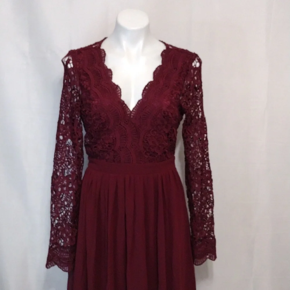 NWT Lulus Burgundy Lace Open Back Maxi Gown Romantic Formal Evening Glam Medium - Picture 4 of 14